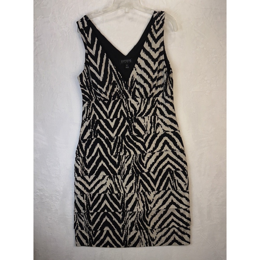 Enfocus Studio Dress Sleeveless V-neck. Cream & Black Zebra Print Knit Sz 8